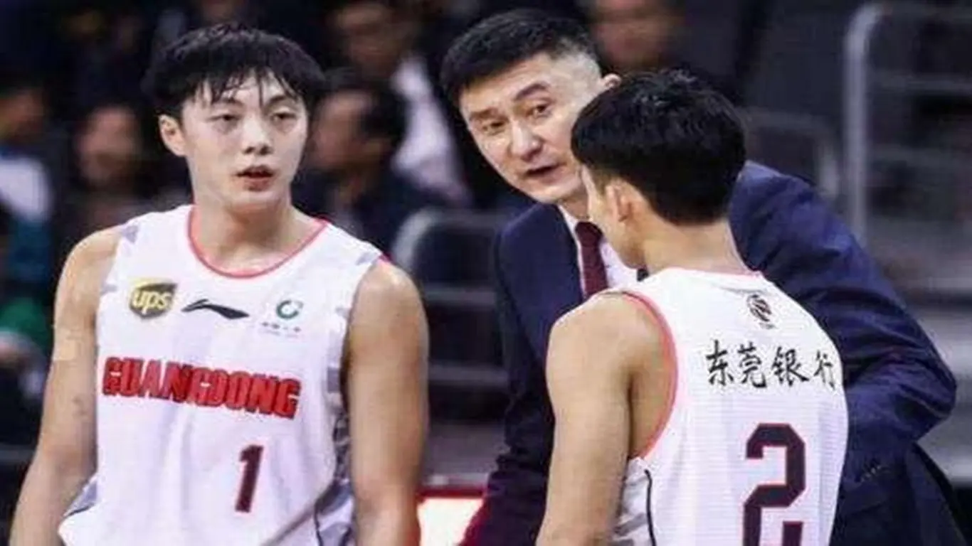 年薪曝光, 杜锋冲冠阵, 三分球