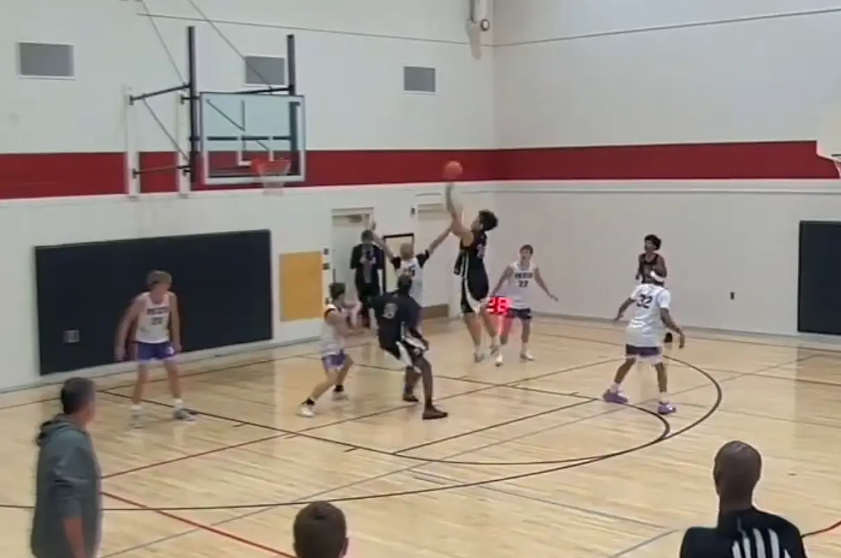 alt, 以持球突破