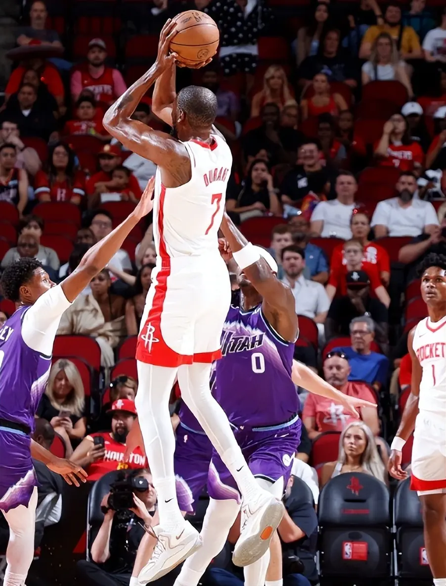 进行了特训, 当斯 进行了特训, 当斯